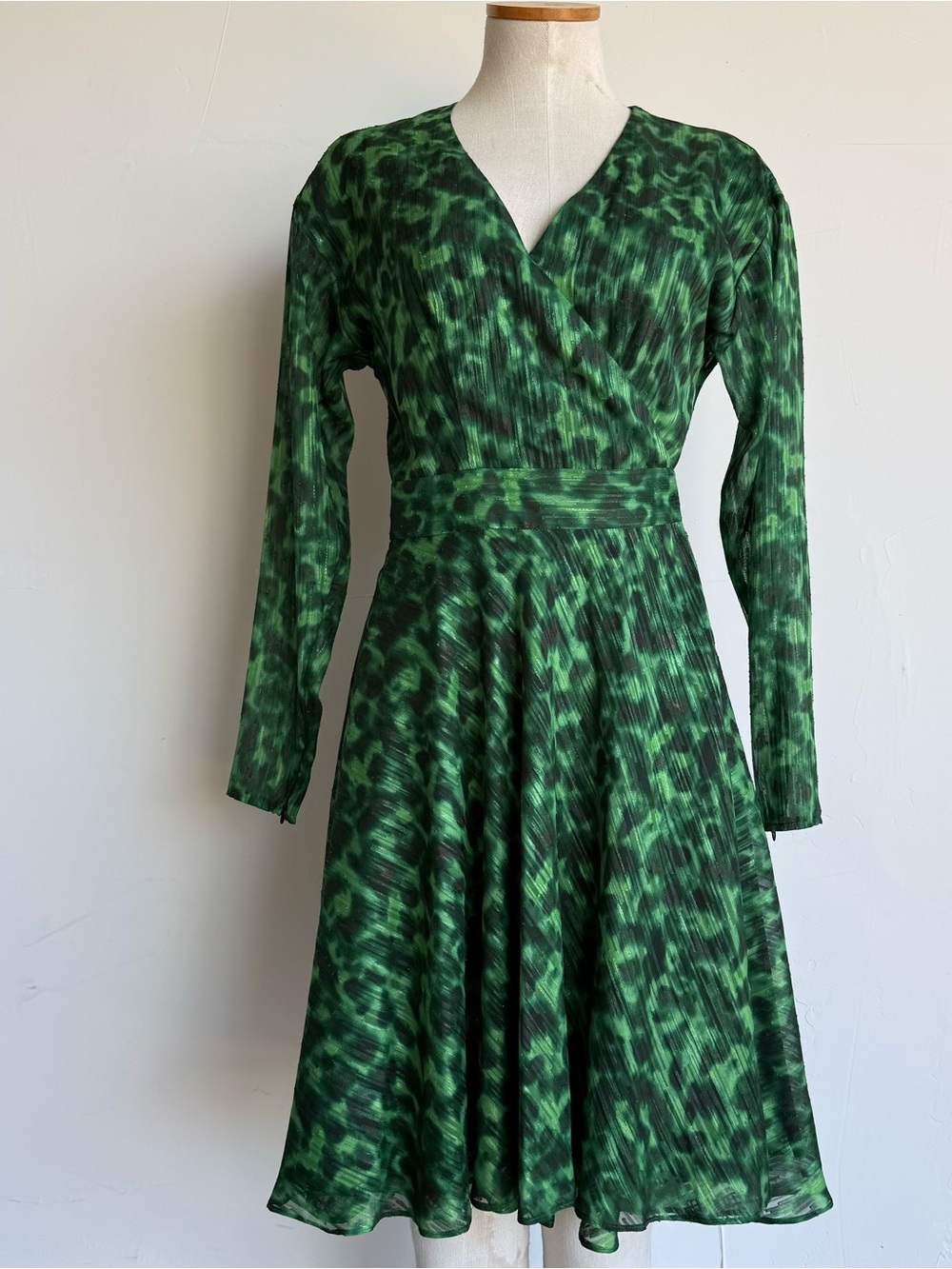 Marchesa Notte Wrap Dress SZ 4 Green gold Cheetah print long sleeve v neck lined